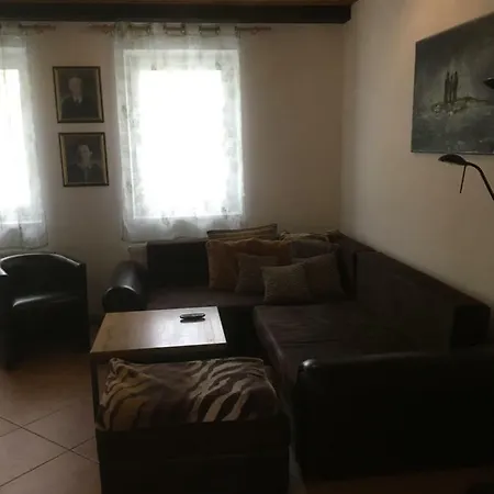 Country house Soukroma Chalupa V Raji Kolaru